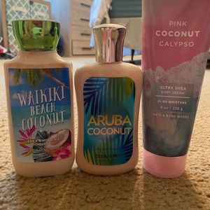 Bath and body works lotion set.